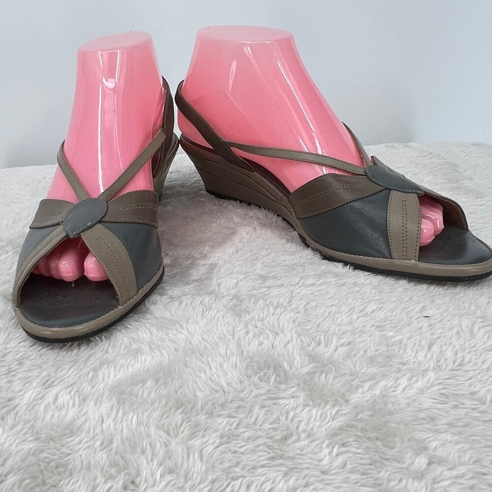 PENALJO Vintage 1970's Leather Wedge Heel Sandals 10 Strappy Neutral Retro USA
